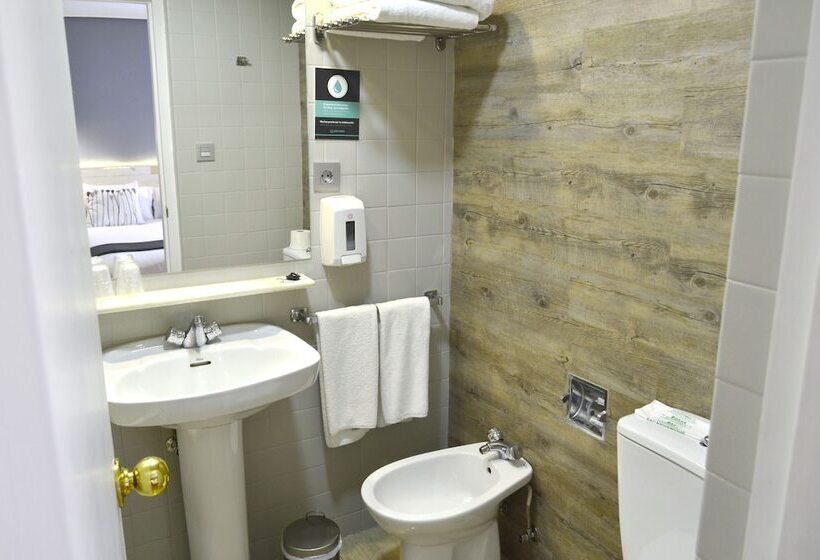 חדר אקונומי, Alda Centro Ponferrada