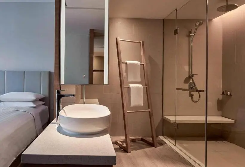 Deluxe Room City View