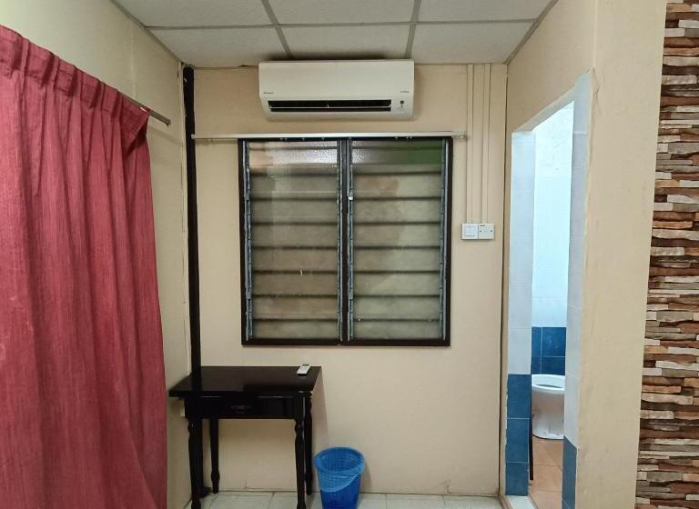 Economy Zimmer, Kota Lodge