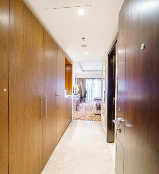 سوییت اجرایی, Radisson Muscat Panorama