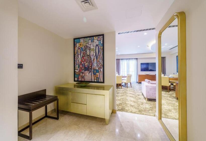 سوئیت رویال, Radisson Muscat Panorama