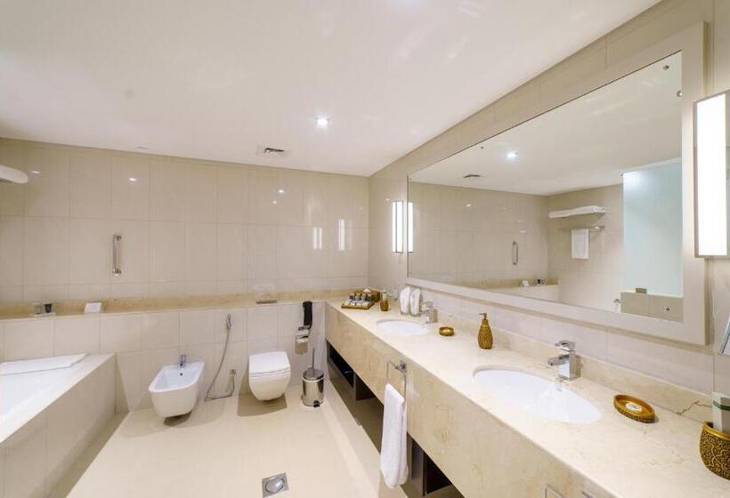 سوئیت رویال, Radisson Muscat Panorama