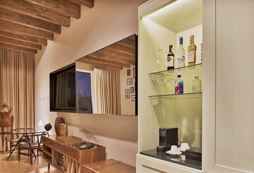 스위트 킹사이즈 침대, Live Aqua San Miguel De Allende