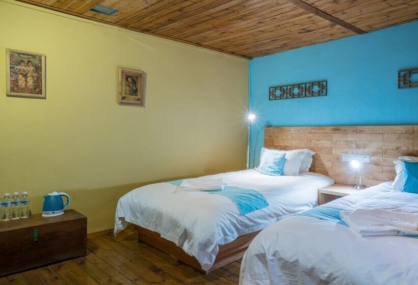 חדר משפחתי, The Giggling Tree