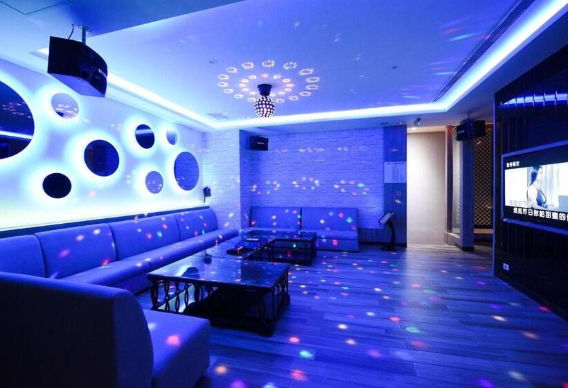 اتاق لوکس با تخت دو نفره بزرگ, Belle Song Motel