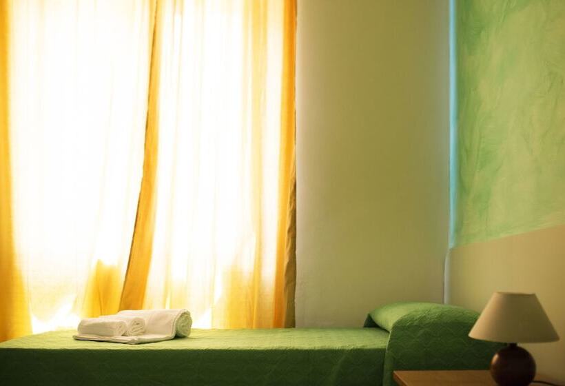Четырехместный Номер Стандарт, B&b Il Cavaliere Tropea