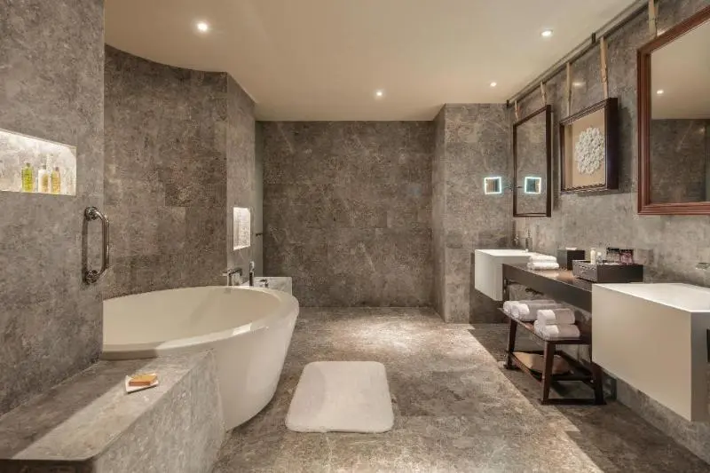 オーシャンビューのプレミアムルーム。, Hilton Dalian Golden Pebble Beach Resort