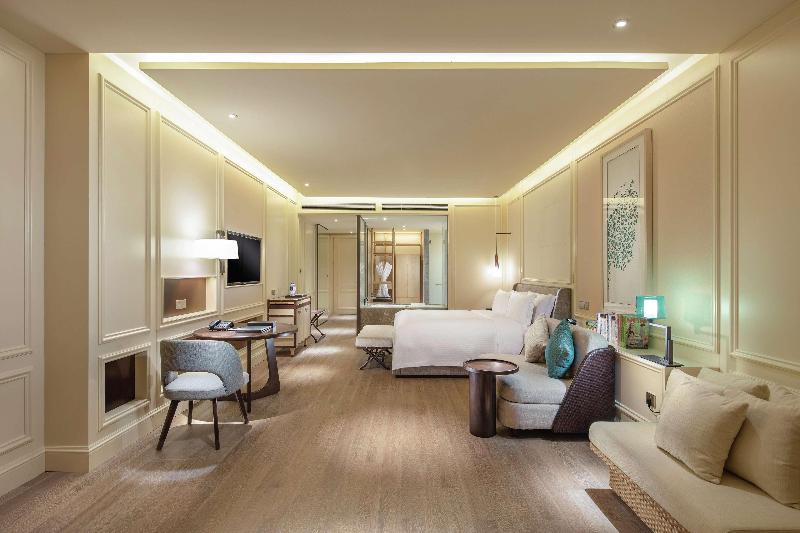 オーシャンビューのプレミアムルーム。, Hilton Dalian Golden Pebble Beach Resort