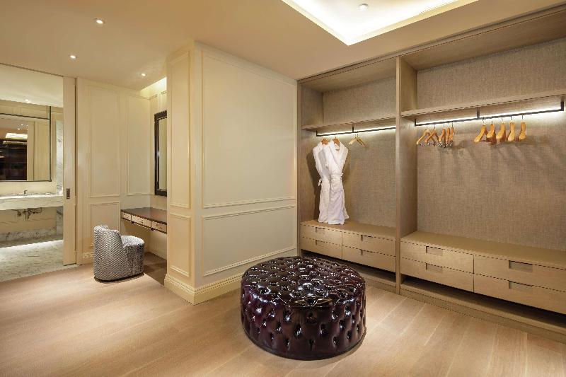 Президентский Люкс, Hilton Dalian Golden Pebble Beach Resort