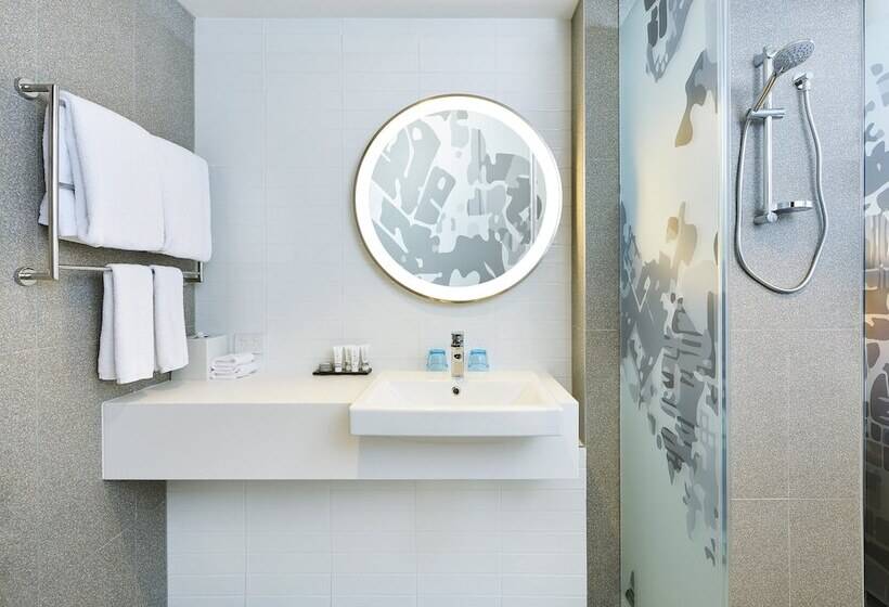 可看到停车场的标准间, Holiday Inn Express Newcastle, An Ihg