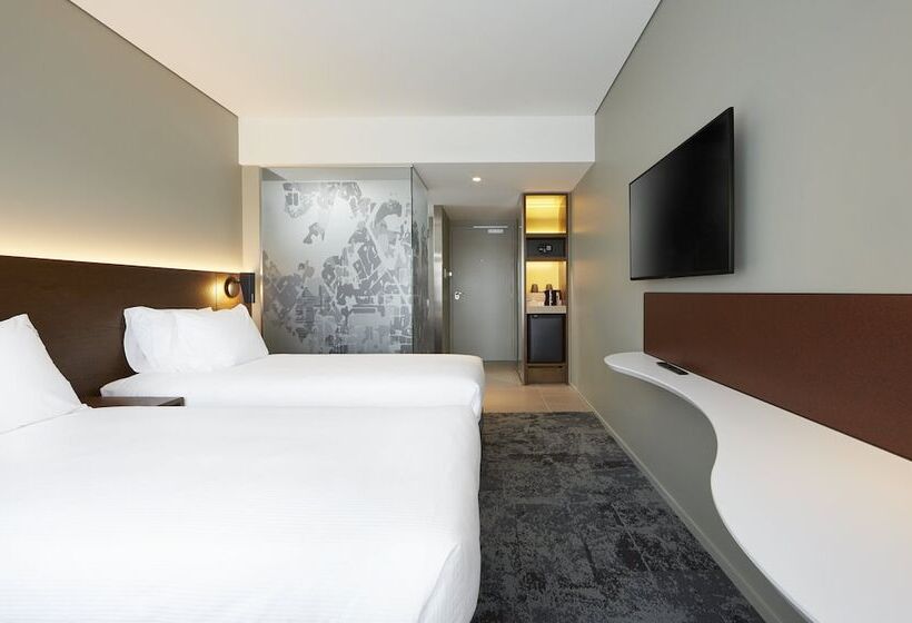 可看到停车场的标准间, Holiday Inn Express Newcastle, An Ihg