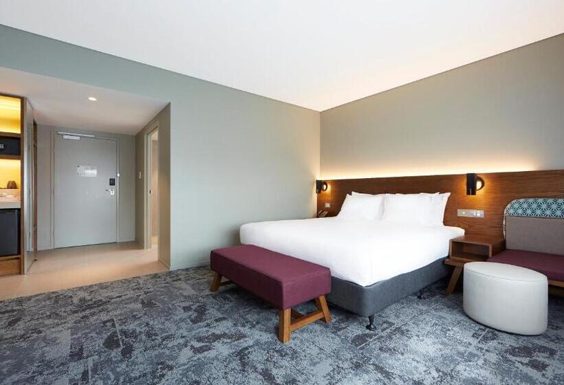 디럭스 룸 킹사이즈 침대, Holiday Inn Express Newcastle, An Ihg