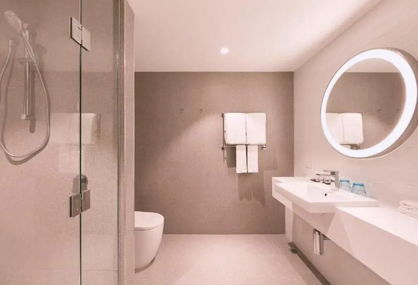 اتاق استاندارد برای معلولان, Holiday Inn Express Newcastle, An Ihg