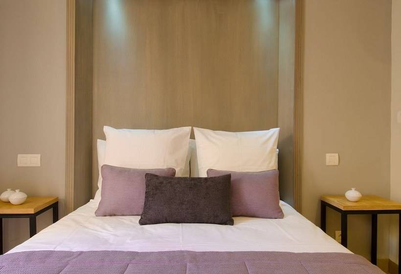 اتاق سوپریور, Riad Ayni