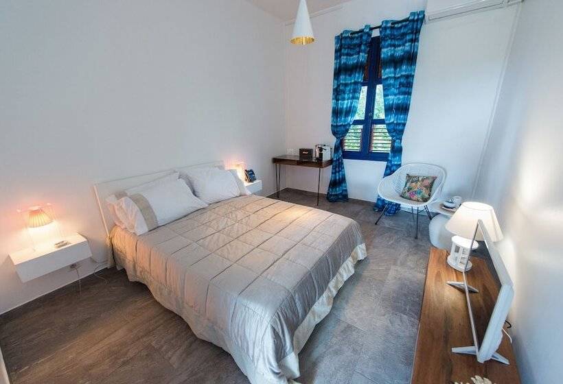 اتاق استاندارد با چشم‌انداز باغ, Apolline