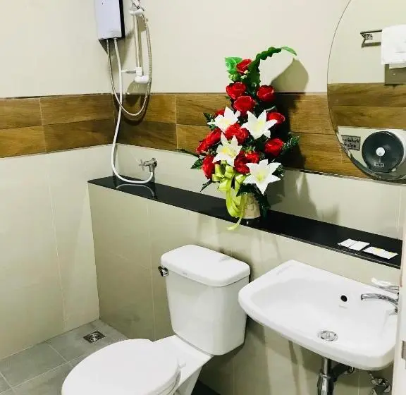 سوئیت با تخت بزرگ, Jarat Mansion