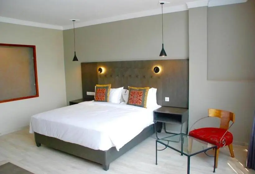 اتاق استاندارد یک نفره, Kiriri Garden