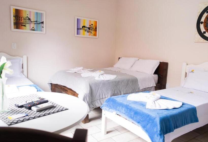 جناح عائلي, Naturalis