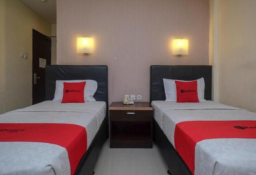 Номер Стандарт, Reddoorz Plus At Grand Populer