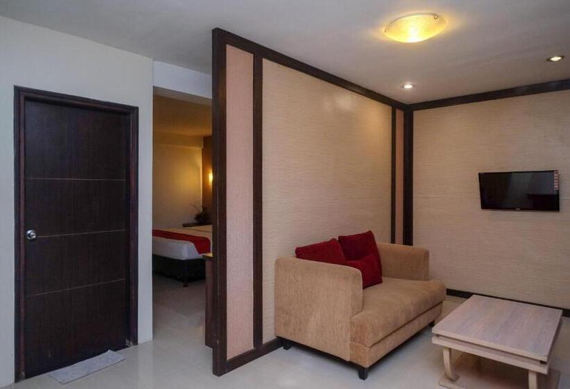 Люкс, Reddoorz Plus At Grand Populer