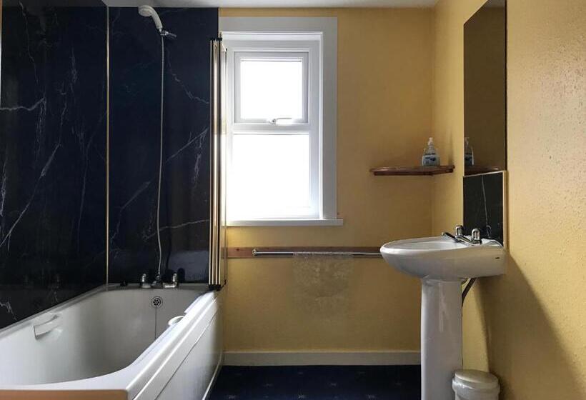 חדר סטנדרט, The Old Coach House