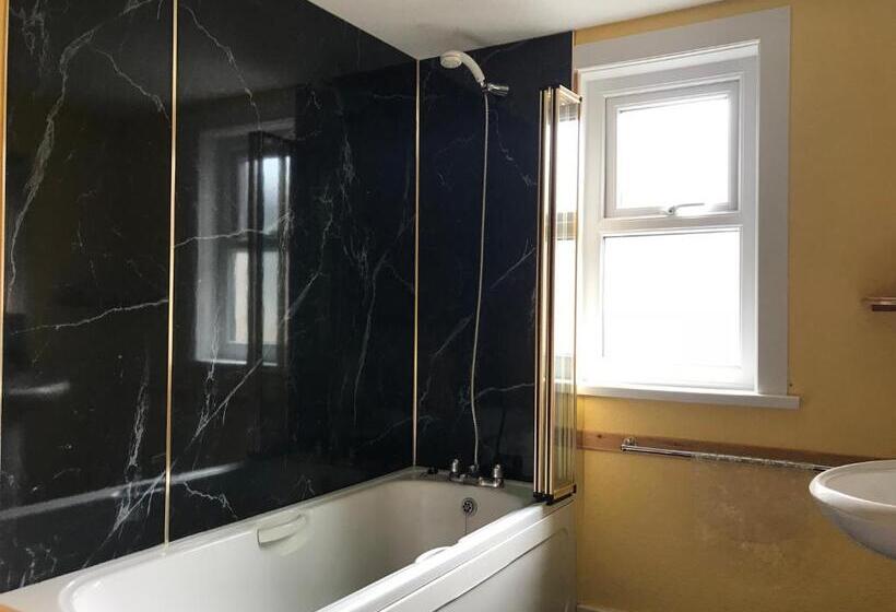 חדר סטנדרט, The Old Coach House