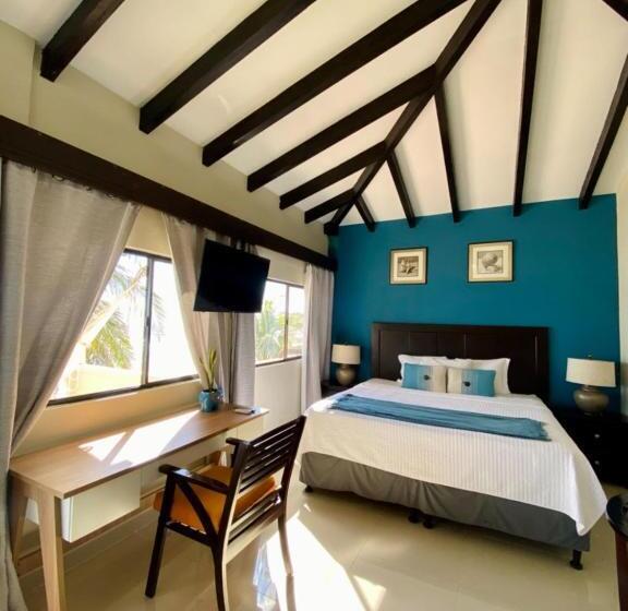 جناح ذو إطلالة, Vista Las Olas Resort