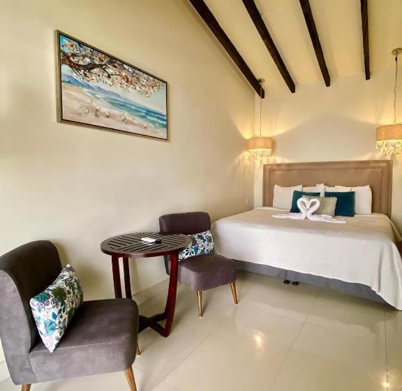 سوئیت با تخت بزرگ, Vista Las Olas Resort