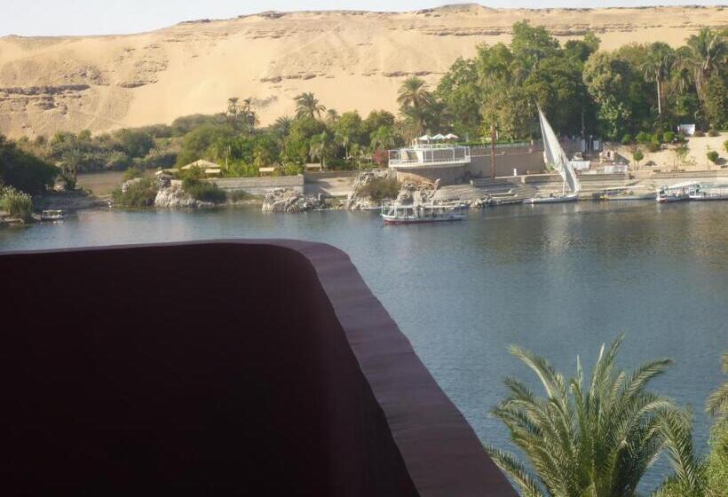 Deluxe room with river view, El Prince Guesthouse