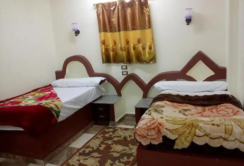 اتاق لوکس با چشمانداز دریا, El Prince Guesthouse