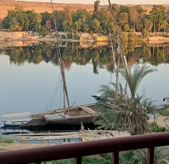 带1个卧室的带海景的公寓, El Prince Guesthouse