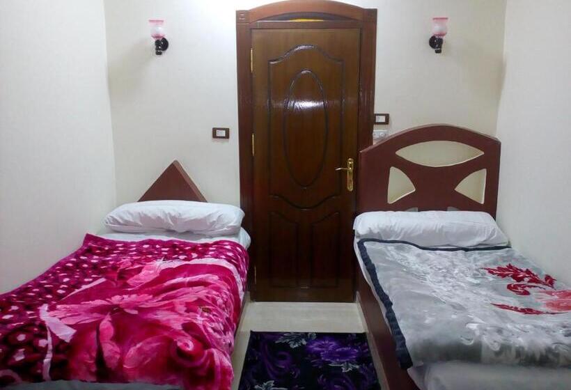 Deluxe room with river view, El Prince Guesthouse