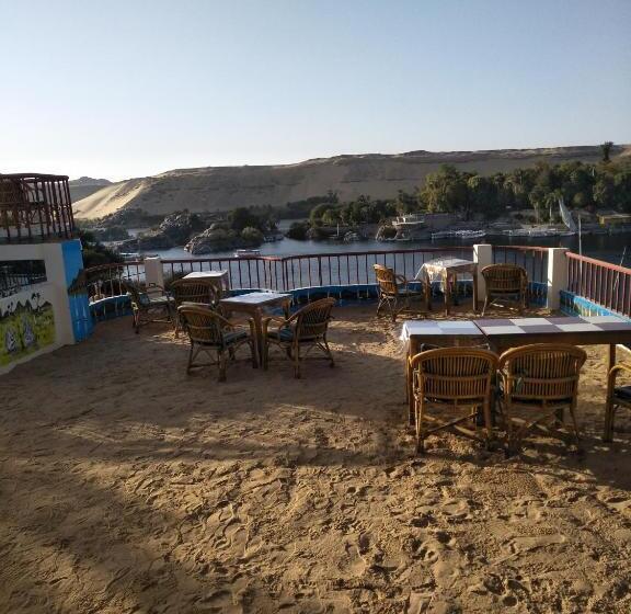 Deluxe room with river view, El Prince Guesthouse