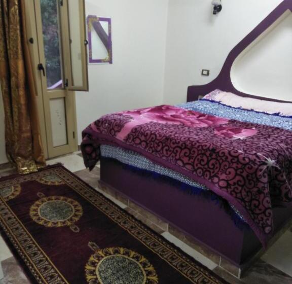 Deluxe room with river view, El Prince Guesthouse