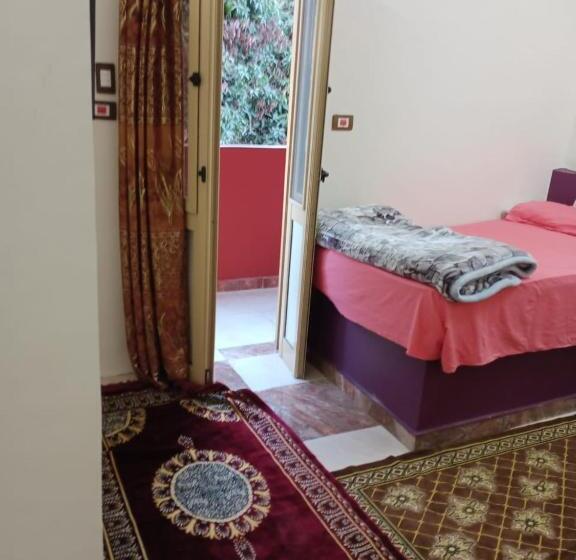 Deluxe room with river view, El Prince Guesthouse