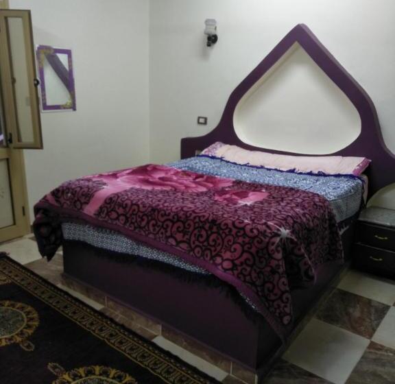 Deluxe room with river view, El Prince Guesthouse