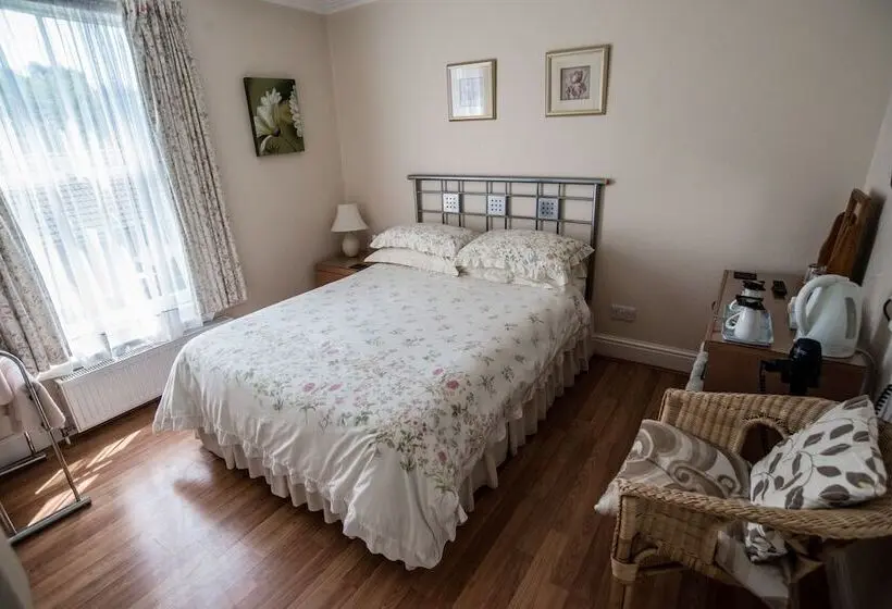 スタンダードルーム, Holcombe Guest House