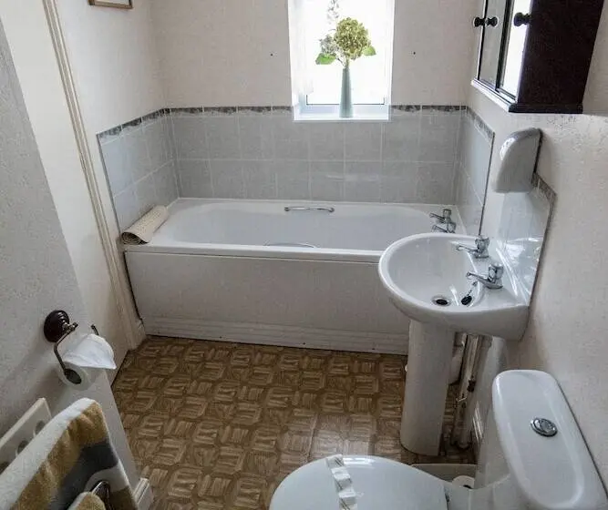 ファミリールーム, Holcombe Guest House