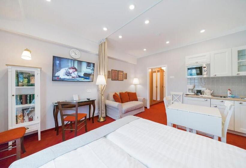 クラシックスタジオ, Revelton Studios Františkovy Lázně