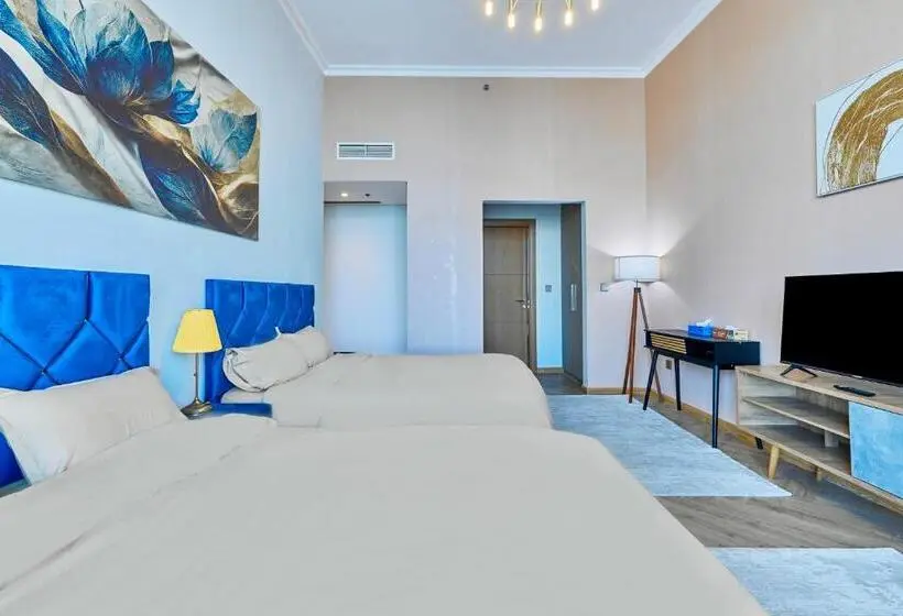 اتاق استاندارد چهارنفره با بالکن, Room In An 4br High Rise With Burj Khalifa And Fountain Views