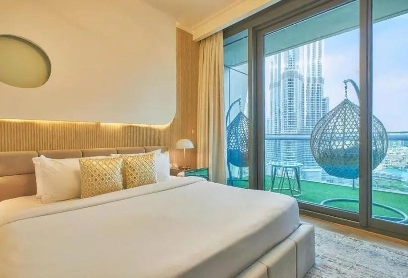 آپارتمان 2 خوابه با بالکن, Room In An 4br High Rise With Burj Khalifa And Fountain Views