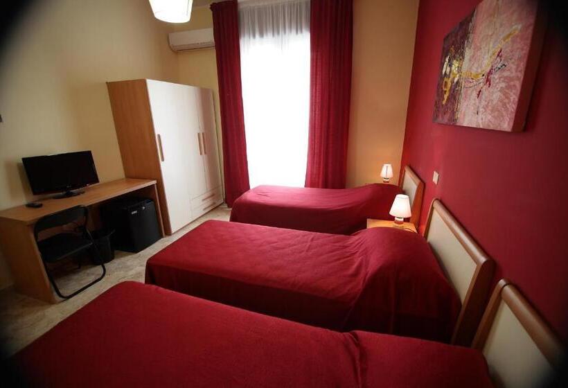 Camera Tripla Standard, Abacus