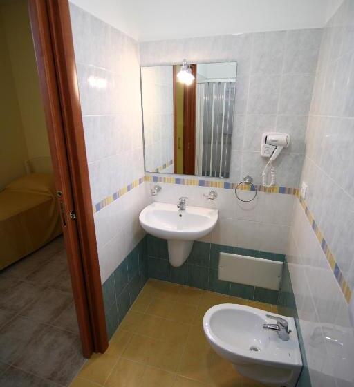Quarto Estandar Individual, Abacus