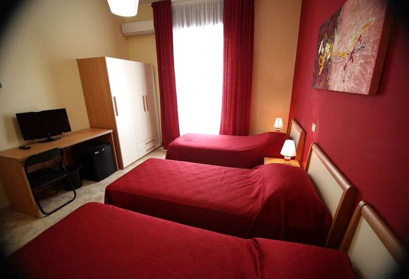 Camera Tripla Standard, Abacus