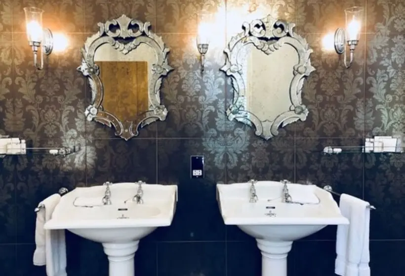 Sviitti Merinäkymä, La Haule Manor