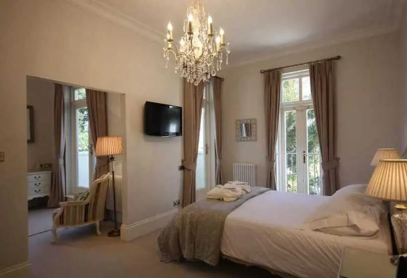 Sviitti Merinäkymä, La Haule Manor