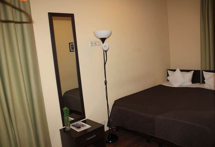 חדר סטנדרט, Antis House Uninn