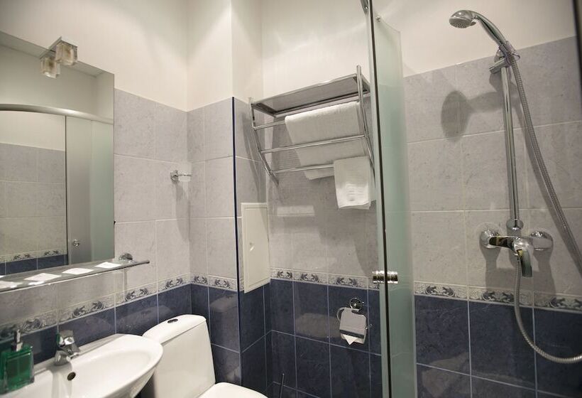 חדר סטנדרט, Antis House Uninn