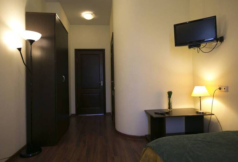 חדר סטנדרט, Antis House Uninn