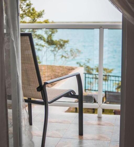 스위트 킹사이즈 침대, Awazul Bacalar